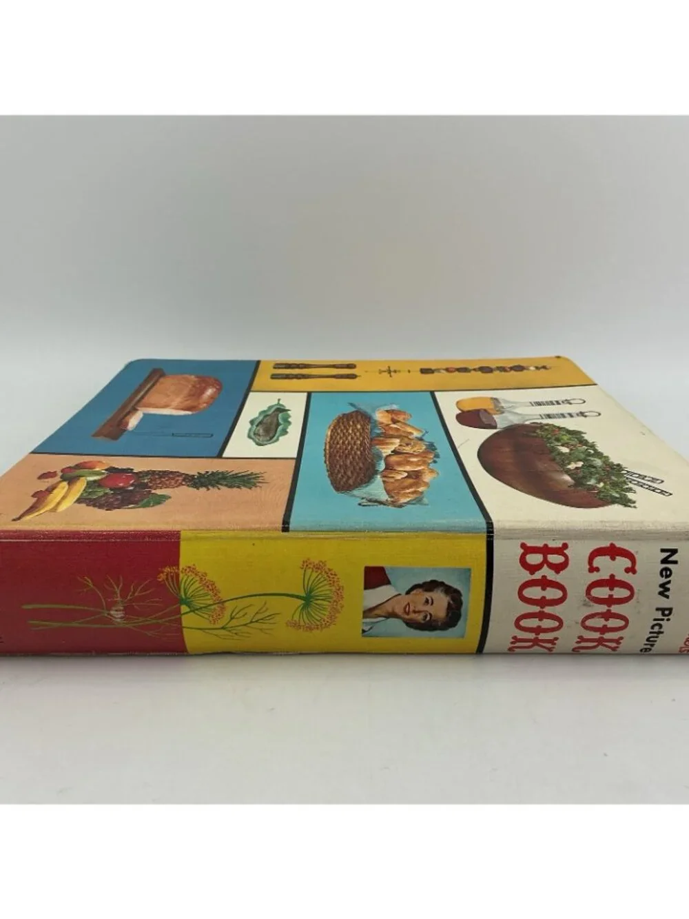 1961 First Edition 2nd Printing Betty Crocker’s New Picture Cook Book Binder Vin